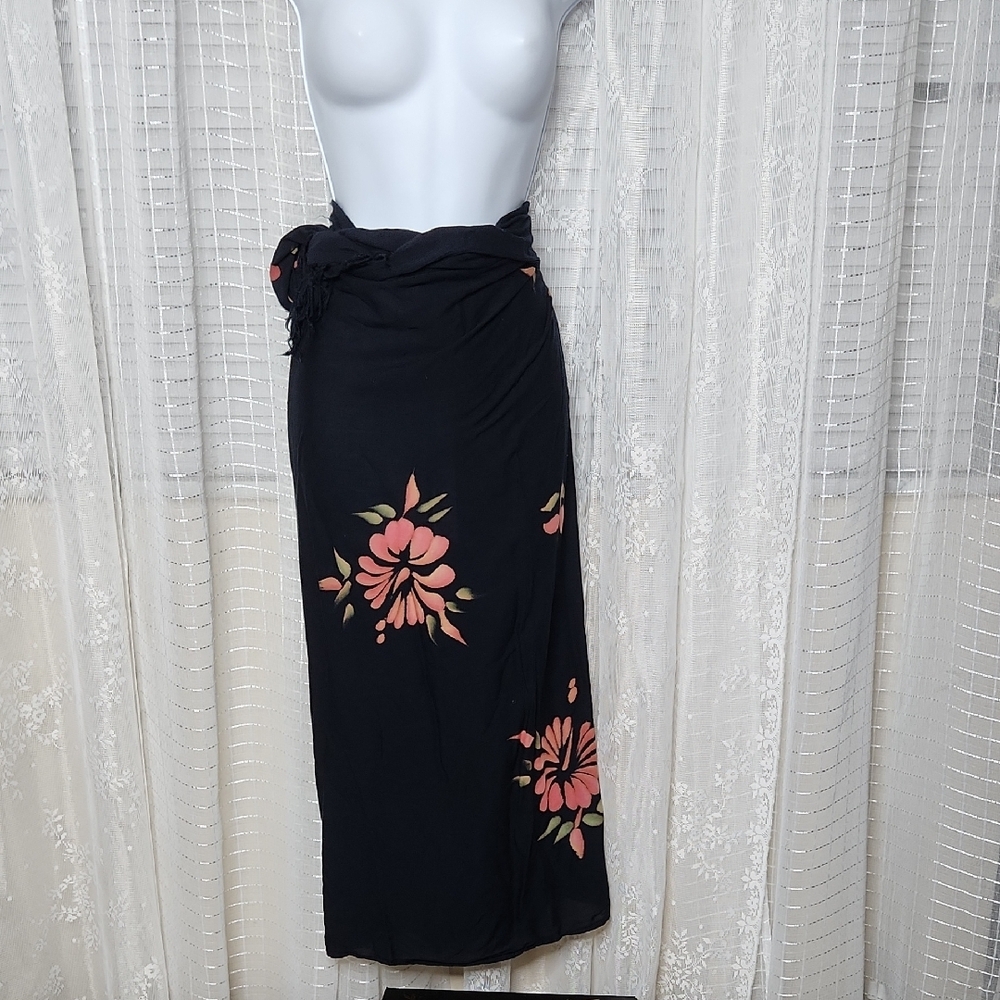 Vintage Floral Black Sarong Wrap Skirt Swimsuit Cover-up OSFA